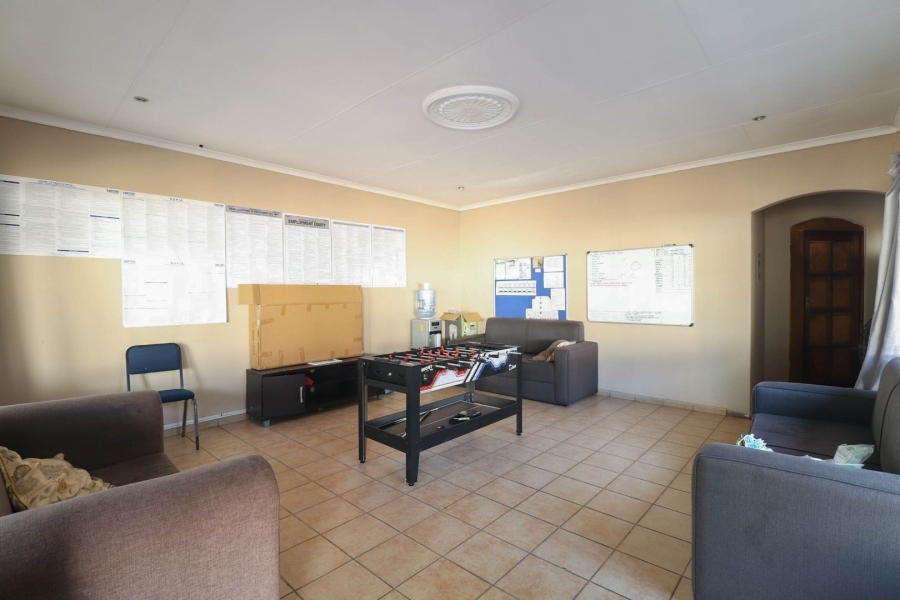 To Let 3 Bedroom Property for Rent in Bodorp North West